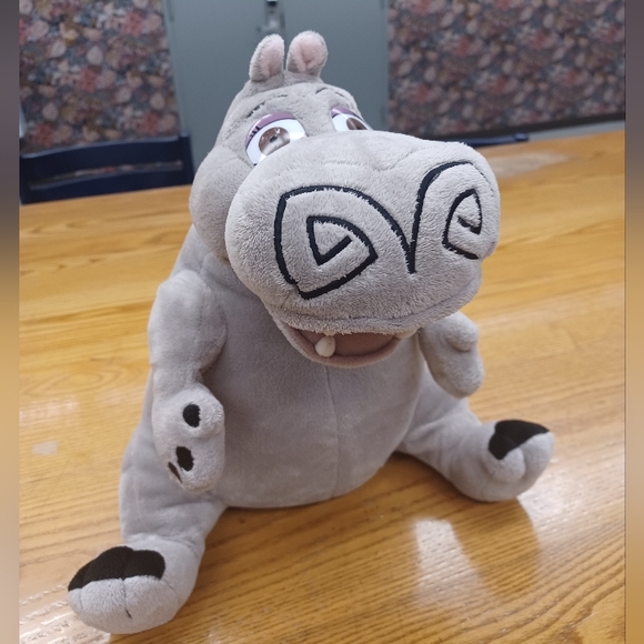✓Madagascar Gloria Hippo Plush Toy 13" Stuffed Animal Sitting Hippopotamus - Picture 2 of 13